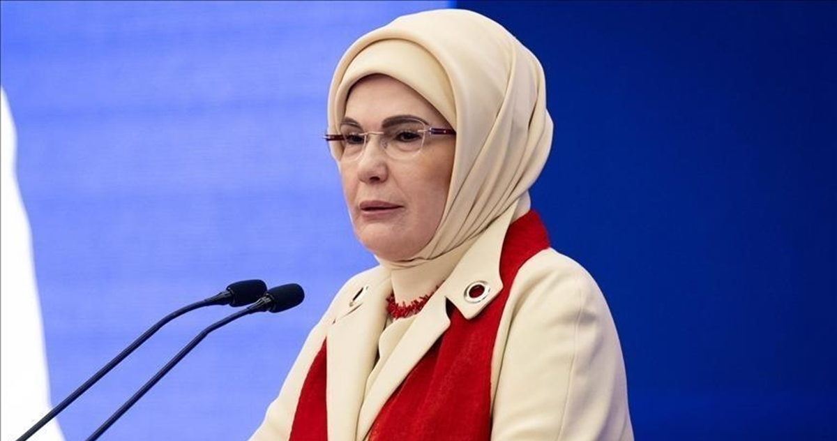 عقيلة أردوغان: اسرائيل فقدت بوصلة الأخلاق وتحاول القضاء على شعب فلسطين 